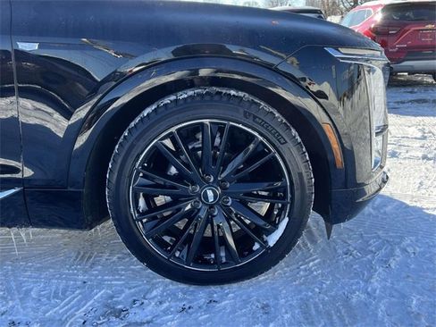 Used 2024 Cadillac Lyriq Tech image 7
