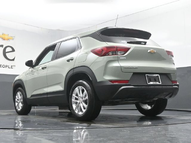 New 2026 Chevrolet TrailBlazer LS w/ LS Convenience Package FWD image 5