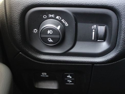 Used 2021 RAM 1500 Big Horn AWD/4WD image 28