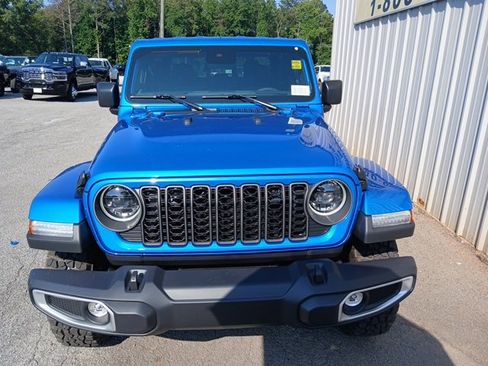 New 2025 Jeep Gladiator Sport S image 13