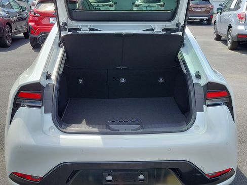 Used 2024 Toyota Prius XLE image 11