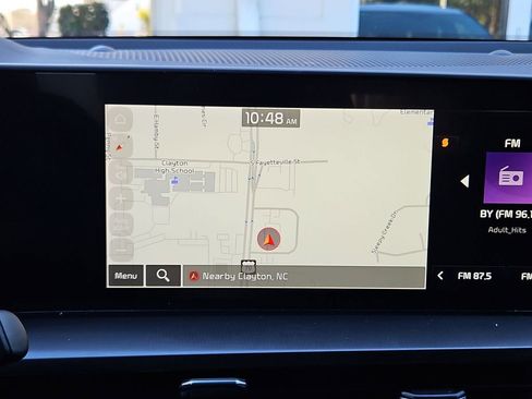 Used 2023 Kia Telluride S image 17