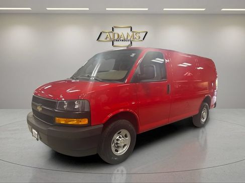 Certified 2022 Chevrolet Express 2500 RWD image 1