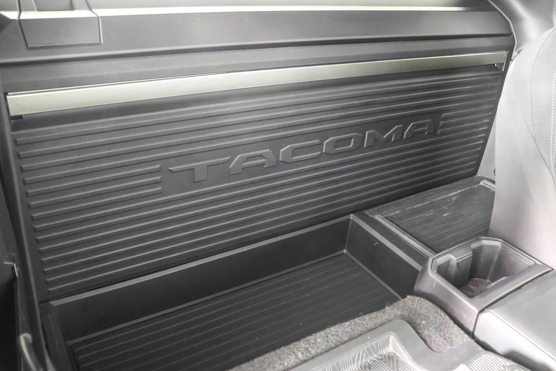 Used 2024 Toyota Tacoma SR RWD image 37