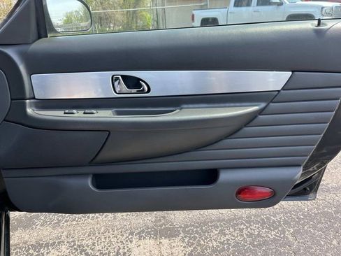 Used 2002 Ford Thunderbird RWD image 12