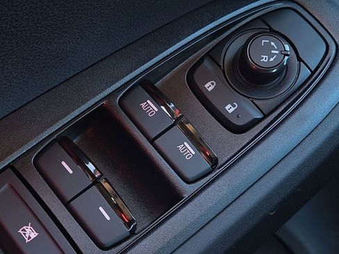 New 2026 Subaru Crosstrek 2.0i Premium image 18