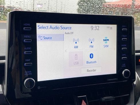 Used 2021 Toyota Corolla LE FWD image 22