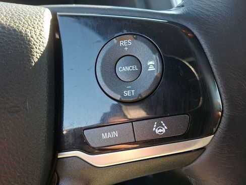 Used 2020 Honda Pilot Touring image 23