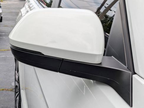 Used 2021 Volkswagen Atlas SEL R-Line FWD image 11