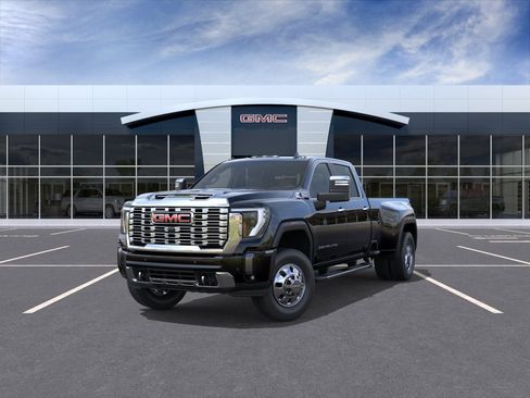 New 2026 GMC Sierra 3500 Denali w/ Denali Reserve Package AWD/4WD image 8