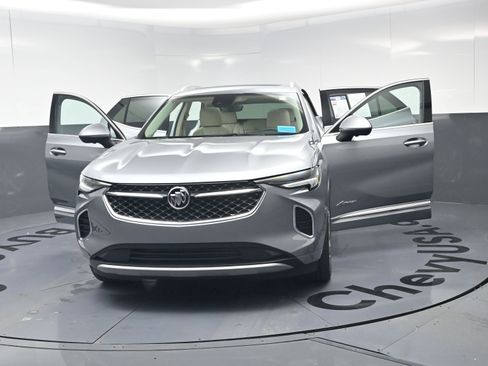 Used 2023 Buick Envision Avenir image 13