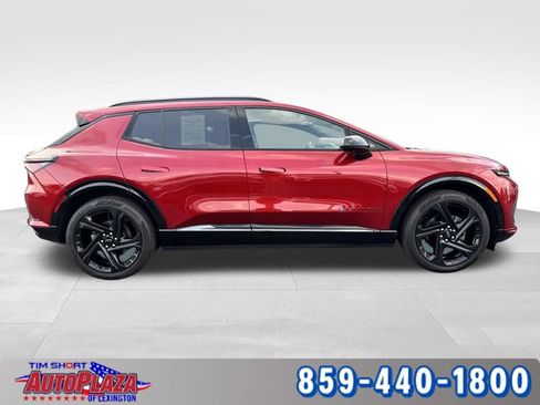 Used 2025 Chevrolet Equinox EV RS FWD image 9