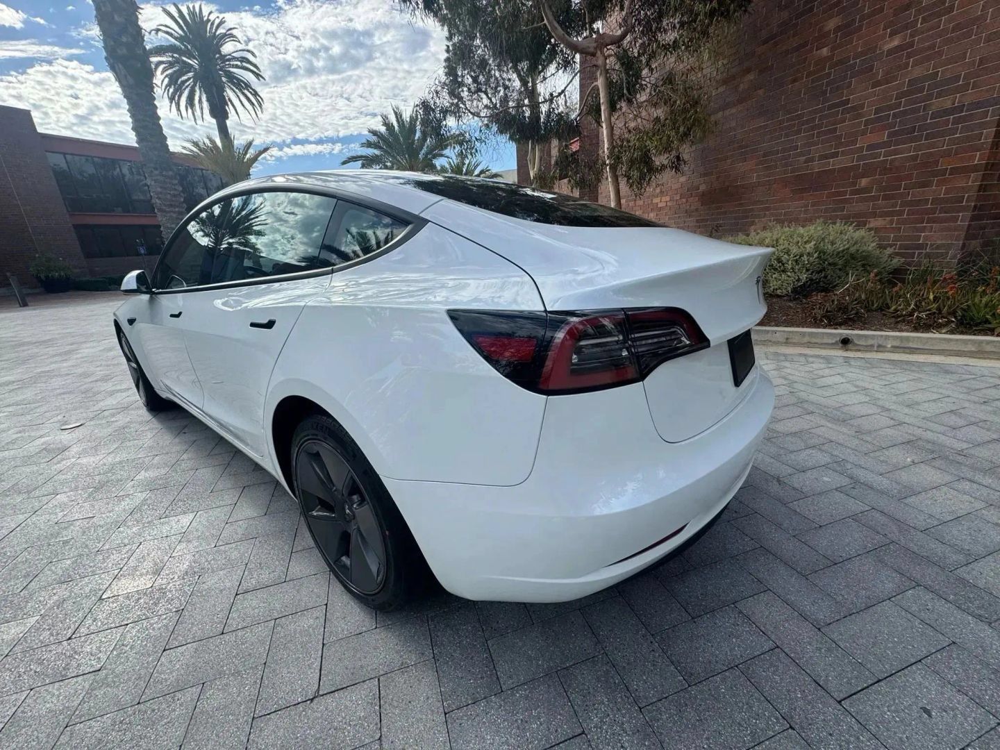 Used 2023 Tesla Model 3 Standard Range RWD image 6