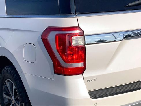 Used 2018 Ford Expedition Max XLT w/ Equipment Group 202A AWD/4WD image 29