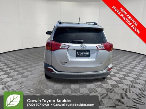 Used 2014 Toyota RAV4 LE AWD/4WD image 6