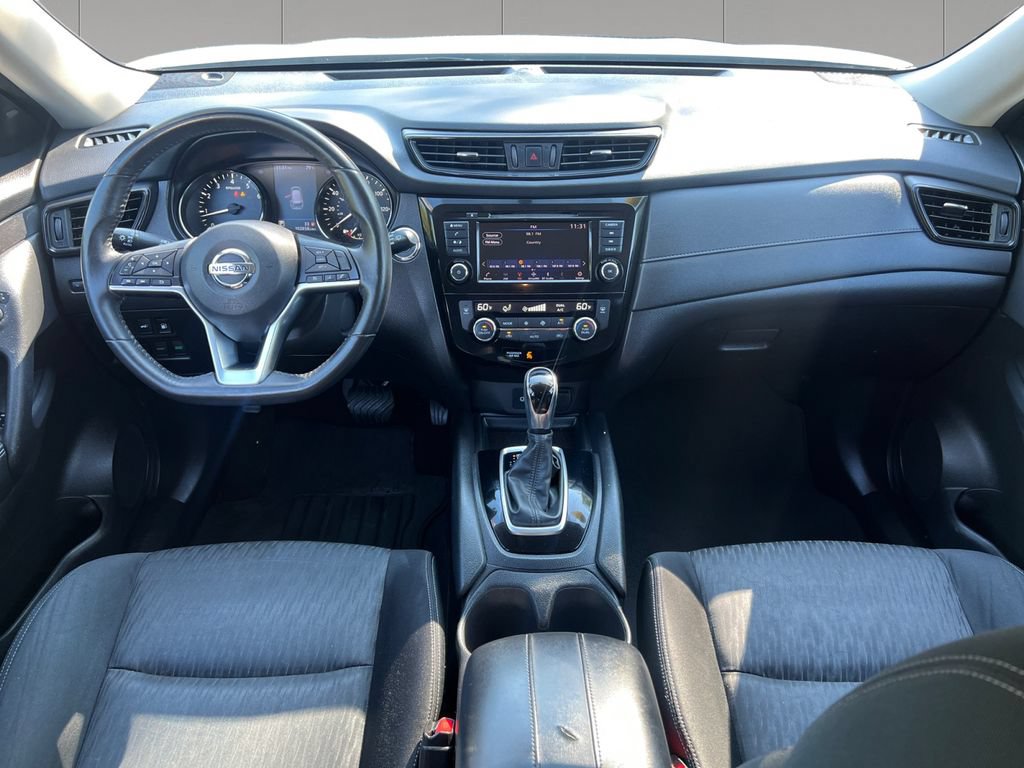 Used 2018 Nissan Rogue SV AWD/4WD image 12