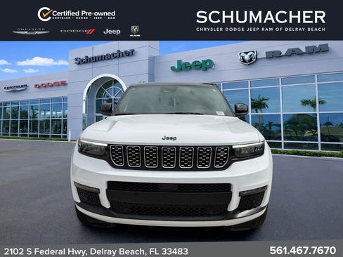 Used 2023 Jeep Grand Cherokee L Summit AWD/4WD image 2
