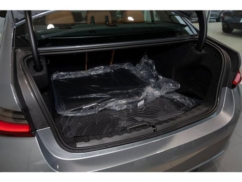 Used 2025 BMW 330i xDrive Sedan w/ Premium Package image 51