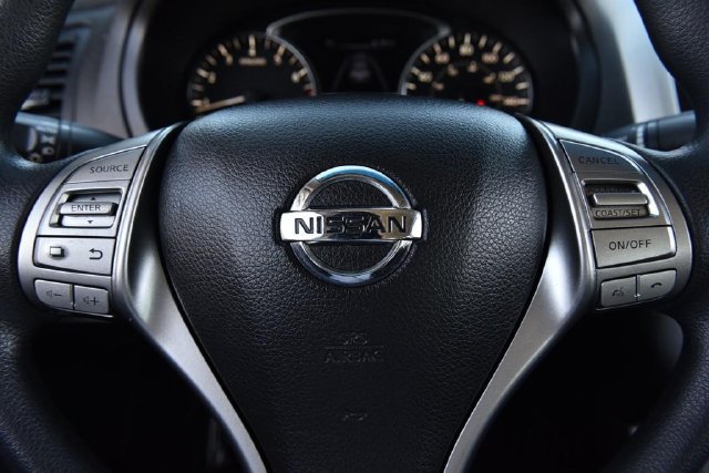 Used 2015 Nissan Altima 2.5 S w/ Special Edition Package FWD image 16