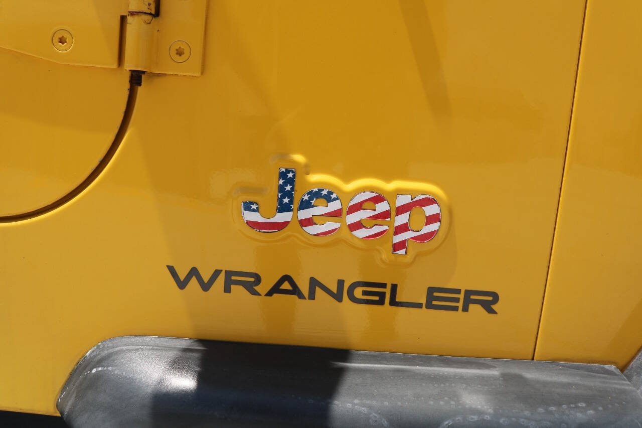 Used 2004 Jeep Wrangler X w/ Convenience Group AWD/4WD image 87