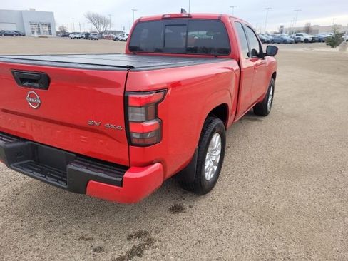 Used 2022 Nissan Frontier SV w/ Technology Package image 6