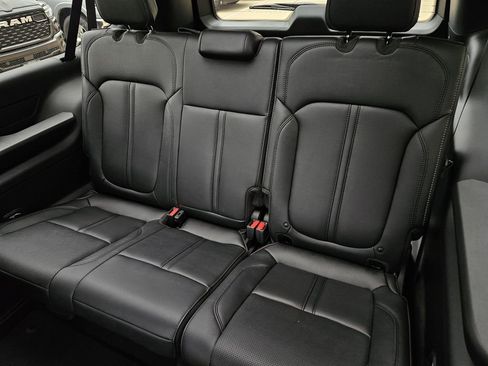 New 2026 Jeep Grand Wagoneer L Limited AWD/4WD image 17