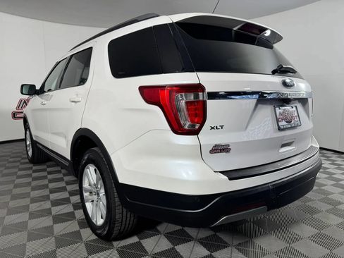 Used 2019 Ford Explorer XLT w/ Equipment Group 202A AWD/4WD image 27