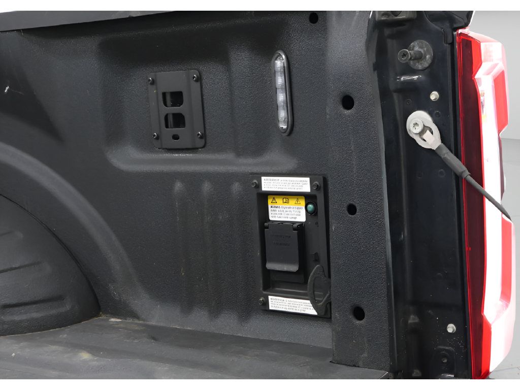 Used 2024 Ford F450 Platinum w/ FX4 Off-Road Package AWD/4WD image 37