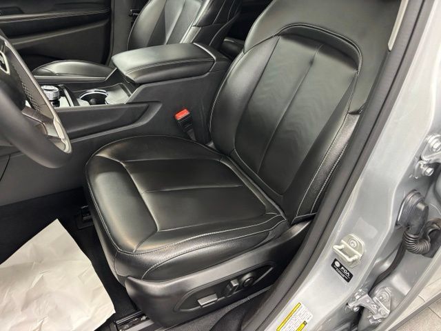 Used 2024 Jeep Grand Cherokee L Limited AWD/4WD image 18