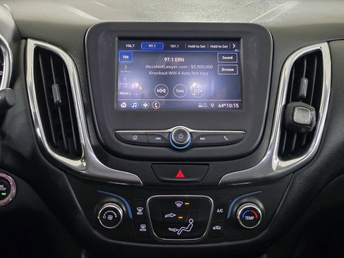 Used 2020 Chevrolet Equinox LT image 18