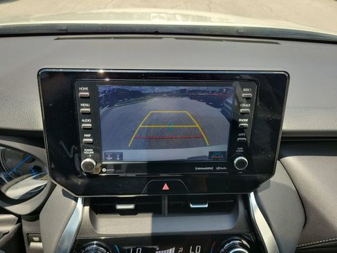 Used 2021 Toyota Venza XLE AWD/4WD image 22