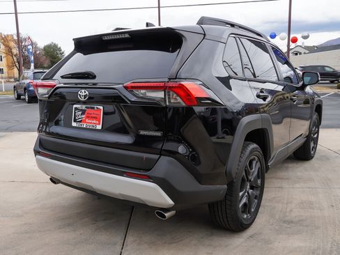 Used 2022 Toyota RAV4 Adventure image 8