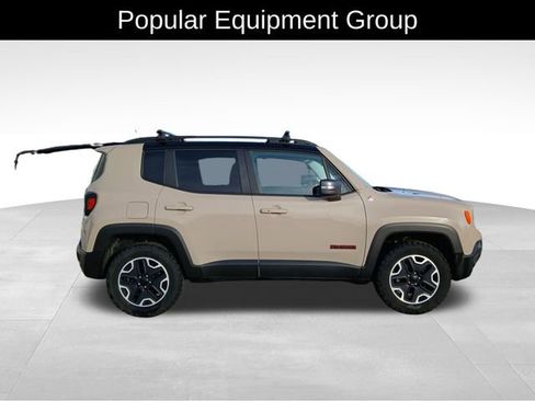 Used 2016 Jeep Renegade Trailhawk image 7