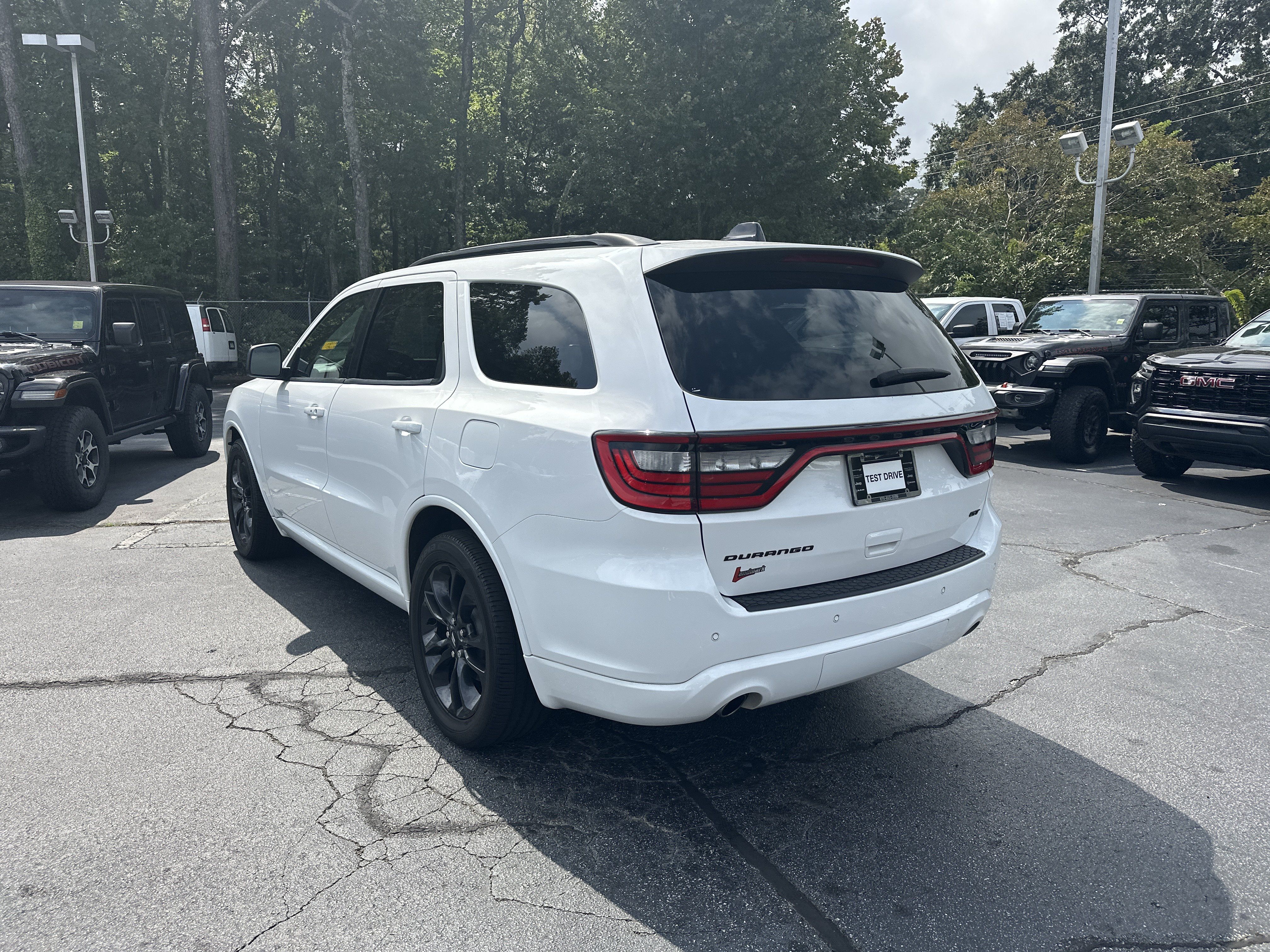 Used 2025 Dodge Durango GT w/ Blacktop Package RWD image 7