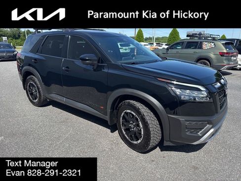 Used 2025 Nissan Pathfinder Rock Creek AWD/4WD image 3