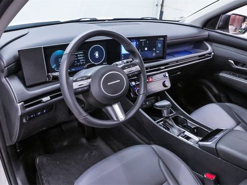 Used 2025 Hyundai Tucson SEL image 2