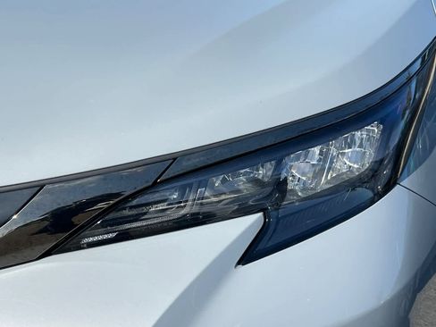 Used 2024 Toyota Sienna XLE Woodland Edition AWD/4WD image 11