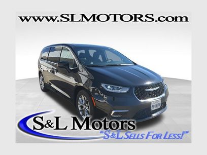 Used 2026 Chrysler Pacifica Limited