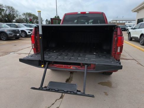 Used 2019 Ford F150 Platinum w/ Equipment Group 701A Luxury AWD/4WD image 32