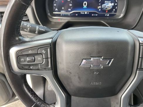 Used 2022 Chevrolet Suburban Z71 AWD/4WD image 24
