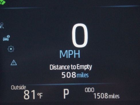 Certified 2025 Toyota Sienna LE FWD image 4
