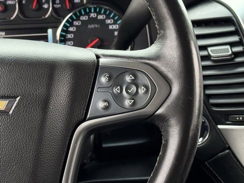 Used 2016 Chevrolet Suburban LT w/ Luxury Package image 16