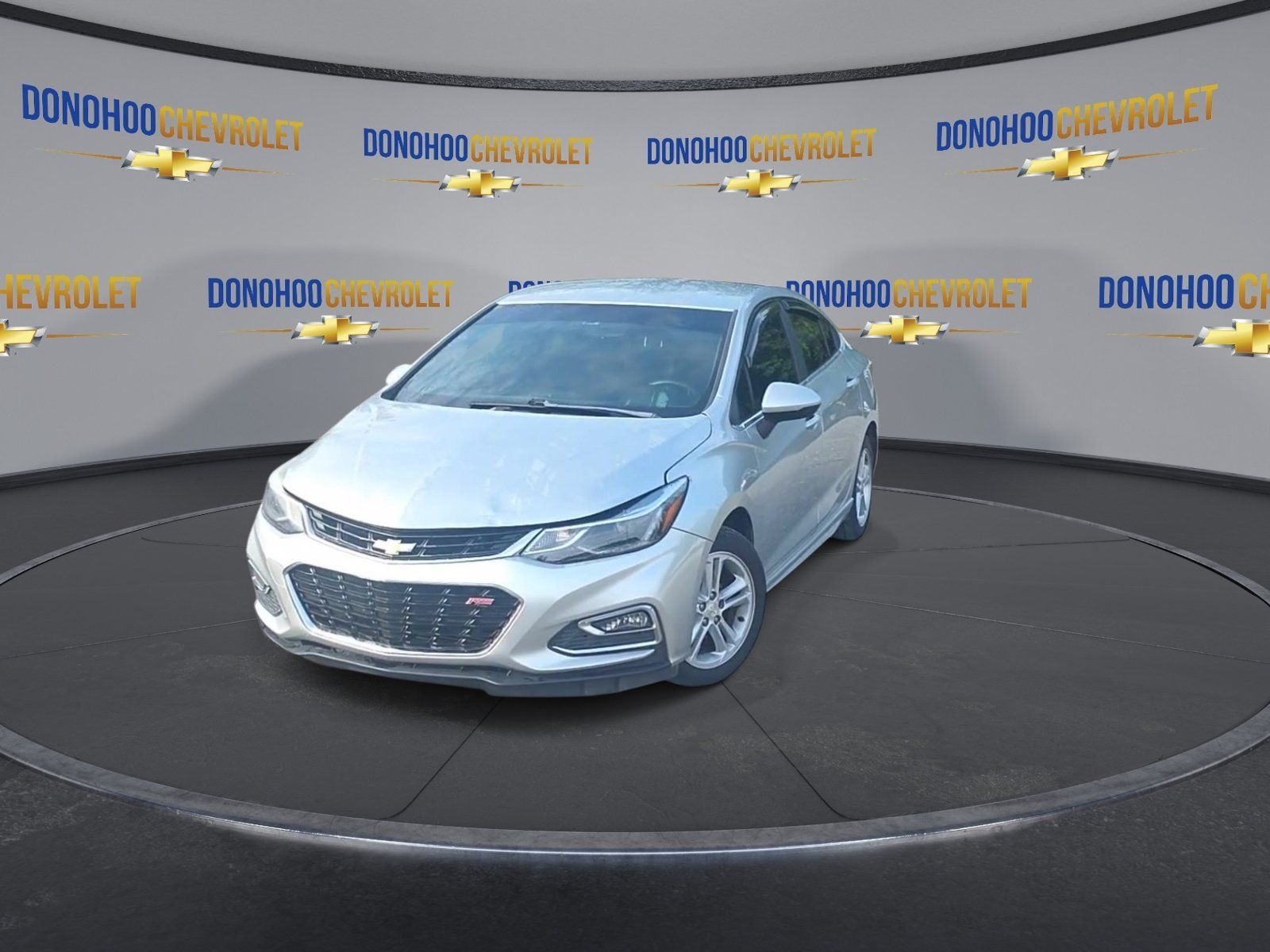 Used 2018 Chevrolet Cruze LT w/ Convenience Package FWD image 6