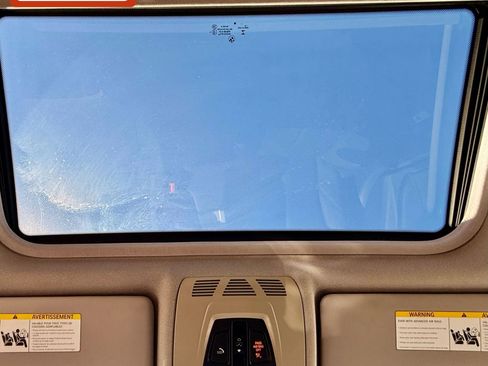 Used 2016 BMW 320i Sedan image 20