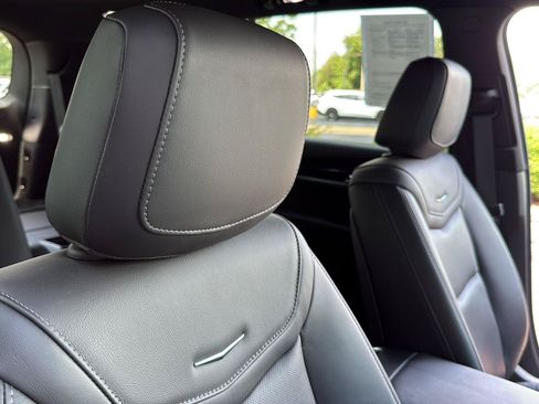 Used 2024 Cadillac XT6 Premium Luxury w/ LPO, Floor Liner Package AWD/4WD image 30