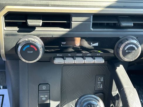 Used 2024 Toyota Tacoma SR w/ SR Upgrade Package AWD/4WD image 22