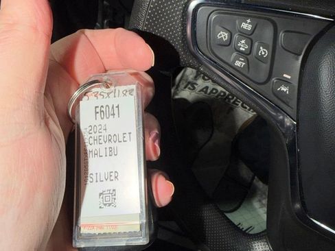 Used 2024 Chevrolet Malibu LT image 22