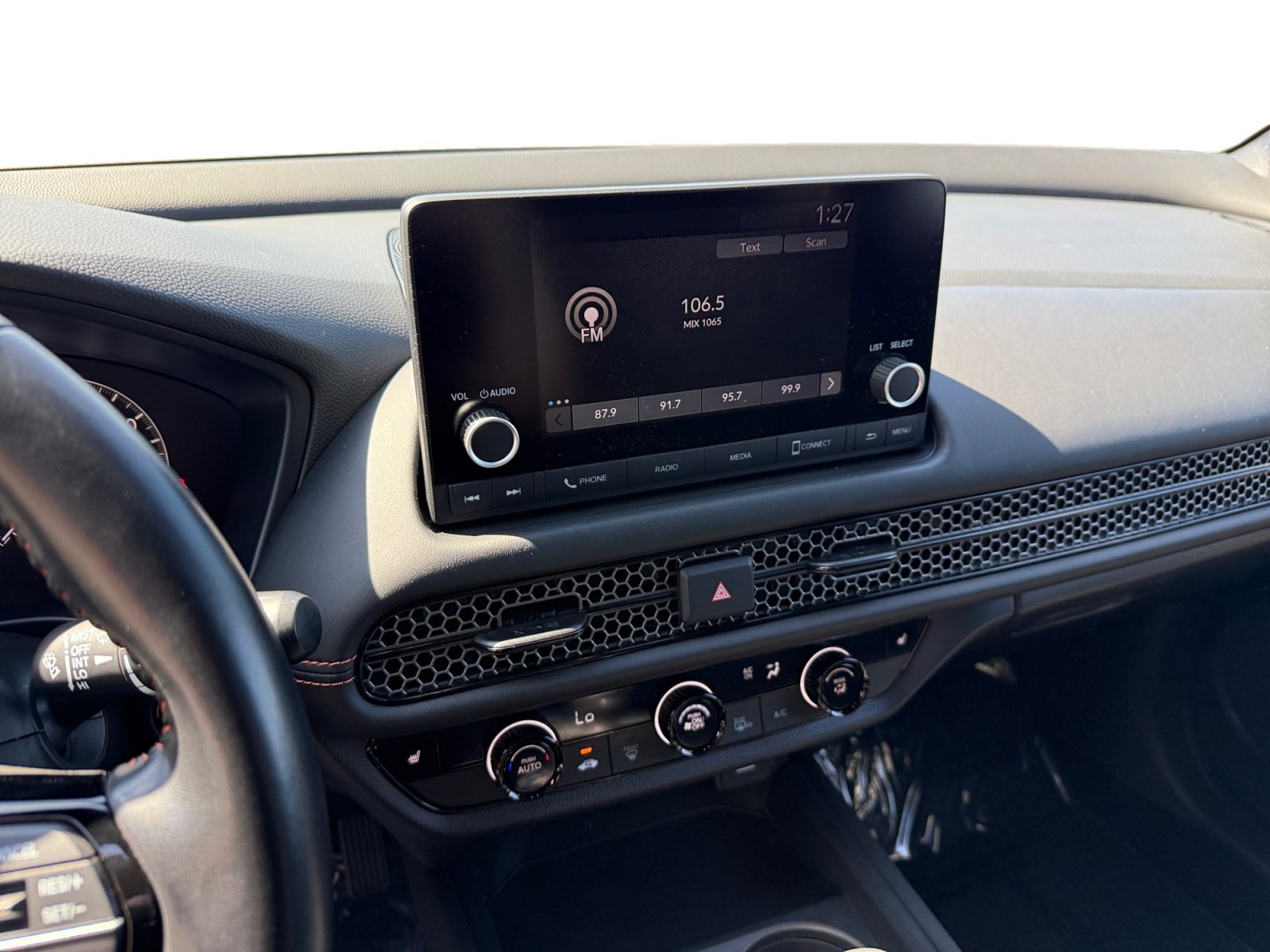 Used 2025 Honda HR-V Sport image 12