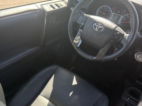 Certified 2019 Toyota 4Runner TRD Off-Road Premium AWD/4WD image 10