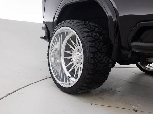 Used 2025 GMC Sierra 2500 Denali w/ Denali Reserve Package image 19